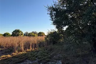 2025 Cabbage Ln, Okeechobee, FL 34974 - Photo 8