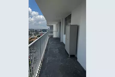 2851 NE 183rd St, Unit #2004, Aventura, FL 33160 - Photo 4