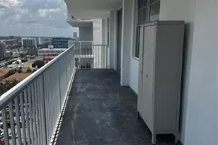 2851 NE 183rd St Unit, Aventura, FL 33160 - Photo 4