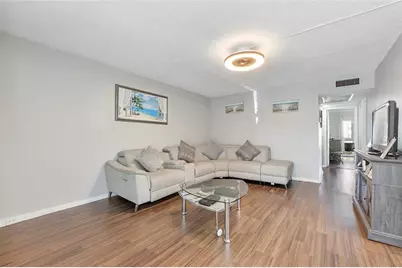 1052  Harwood, Unit #1052, Deerfield Beach, FL 33442 - Photo 4