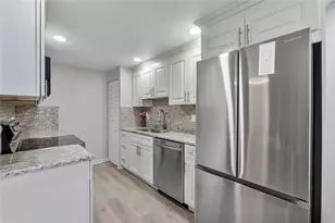 1052 Harwood Unit, Deerfield Beach, FL 33442 - Photo 1