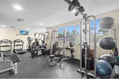 3000  Holiday Dr, Unit #1002, Fort Lauderdale, FL 33316 - Photo 32