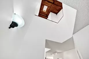 81 NE 17th Ct, Fort Lauderdale, FL 33305 - Photo 26