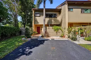 81 NE 17th Ct, Fort Lauderdale, FL 33305 - Photo 4