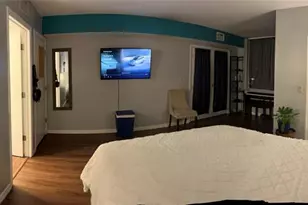 7840 NW 50th St, Lauderhill, FL 33351 - Photo 8