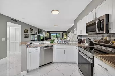 2334 SW Cypress Bend Dr, Unit #511, Pompano Beach, FL 33069 - Photo 4