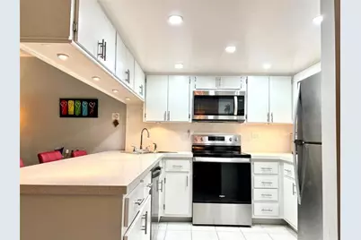 3002 NE 5th Ter, Unit #209-B, Wilton Manors, FL 33334 - Photo 2