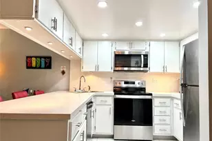 3002 NE 5th Terrace, Wilton Manors, FL 33334 - Photo 2