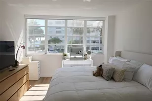 1408 Brickell Bay Dr, Miami, FL 33131 - Photo 2