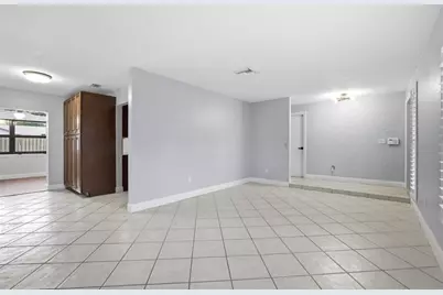 2702 NW 98th Way, Coral Springs, FL 33065 - Photo 12