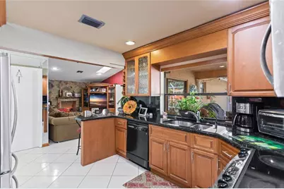 10731 NW 17th St, Coral Springs, FL 33071 - Photo 14