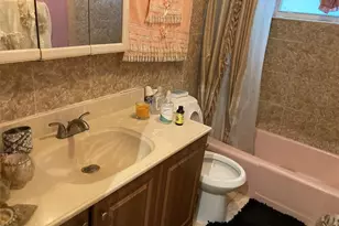 3501 NW 32nd St, Lauderdale Lakes, FL 33309 - Photo 16