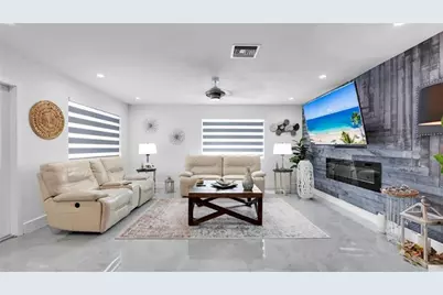 6290 W 16th, Hialeah, FL 33012 - Photo 16