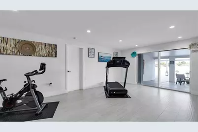 6290 W 16th, Hialeah, FL 33012 - Photo 26