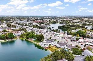 6290 W 16th, Hialeah, FL 33012 - Photo 10