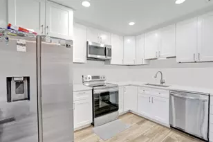 1752 SW 19th Ave, Deerfield Beach, FL 33442 - Photo 4