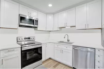 1752 SW 19 Avenue, Deerfield Beach, FL 33442 - Photo 6