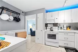 4750 NW 22nd Ct, Lauderhill, FL 33313 - Photo 8