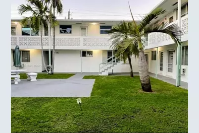 1717  Rodman St, Unit #18, Hollywood, FL 33020 - Photo 2