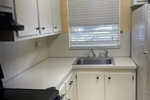 9400 Sunrise Lakes Blvd, Sunrise, FL 33322 - Photo 6