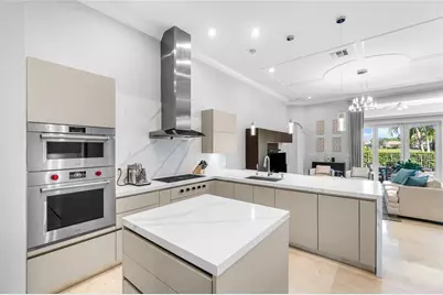 6375  Bellamalfi St, Boca Raton, FL 33496 - Photo 10