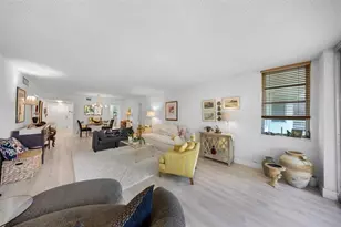 901 Cypress Grove Dr, Pompano Beach, FL 33069 - Photo 10