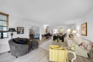 901 Cypress Grove Dr, Pompano Beach, FL 33069 - Photo 8