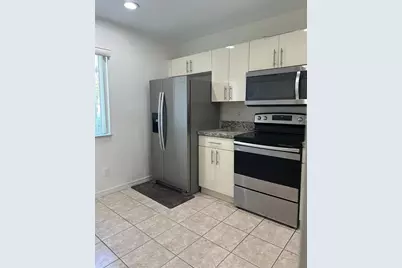 20824 NW 3rd Ct, Unit #0, Pembroke Pines, FL 33029 - Photo 2