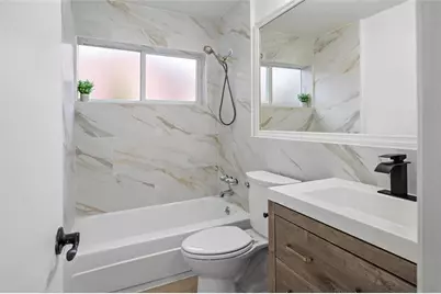 4514 NW 49th Dr, Tamarac, FL 33319 - Photo 14