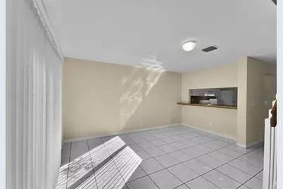 9088 NW 40th St, Coral Springs, FL 33065 - Photo 10