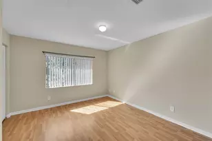 9088 NW 40th St, Coral Springs, FL 33065 - Photo 16