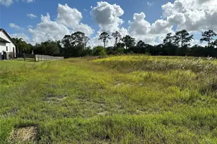 10627 Lighter Wood Ln, Fort Pierce, FL 34945 - Photo 4