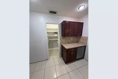 8130 NW 13th St, Pembroke Pines, FL 33024 - Photo 8