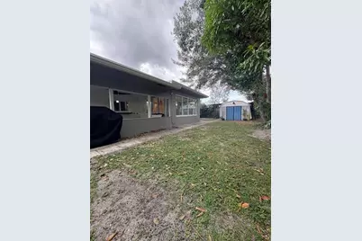 8130 NW 13th St, Pembroke Pines, FL 33024 - Photo 18