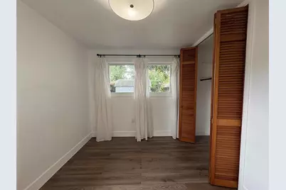 8130 NW 13th St, Pembroke Pines, FL 33024 - Photo 12