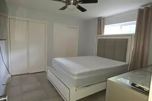 690 NW 68th Ave, Plantation, FL 33317 - Photo 10