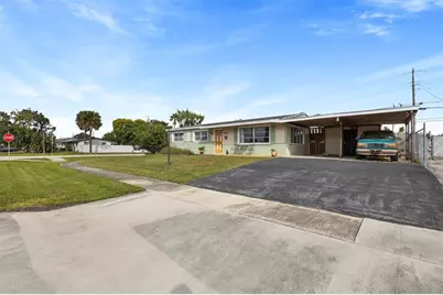 9412  Bellewood St, Palm Beach Gardens, FL 33410 - Photo 4