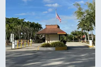 5530 NW 44th St, Lauderhill, FL 33319 - Photo 2