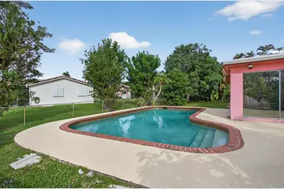 4460 NW 105th Ter, Coral Springs, FL 33065 - Photo 8