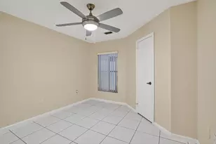 9401 NW 18th Dr, Plantation, FL 33322 - Photo 22