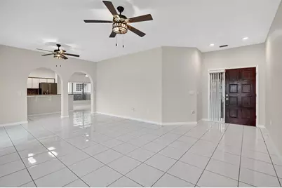 9401 NW 18th Dr, Plantation, FL 33322 - Photo 4