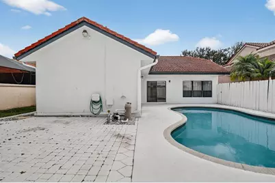 9401 NW 18th Dr, Plantation, FL 33322 - Photo 30