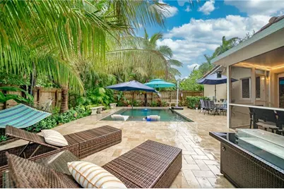 1728 NE 16th Ave, Fort Lauderdale, FL 33305 - Photo 2