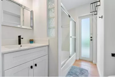 2484 SE 12th St, Pompano Beach, FL 33062 - Photo 34