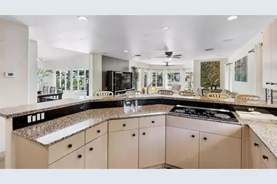 2484 SE 12th St, Pompano Beach, FL 33062 - Photo 12