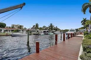 2484 SE 12th St, Pompano Beach, FL 33062 - Photo 8