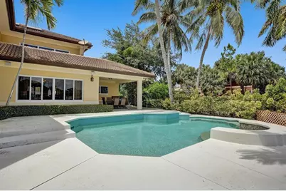 2484 SE 12th St, Pompano Beach, FL 33062 - Photo 16