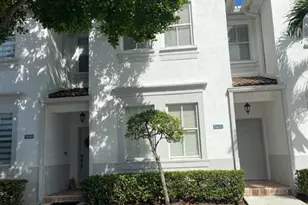 15637 SW 41st St, Hollywood, FL 33027 - Photo 2