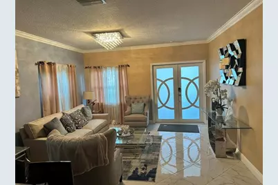 9821 NW 22 Street, Pembroke Pines, FL 33024 - Photo 2