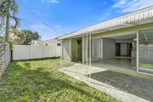 704 NE 23rd Ave, Pompano Beach, FL 33062 - Photo 20